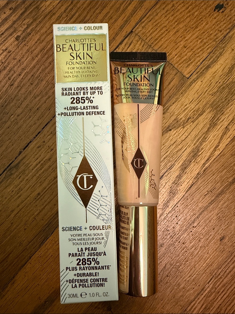 Charlotte Tilbury Beautiful Skin Foundation - Light Beige